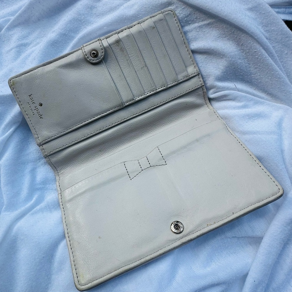 Kate Spade wallet - Picture 3 of 4